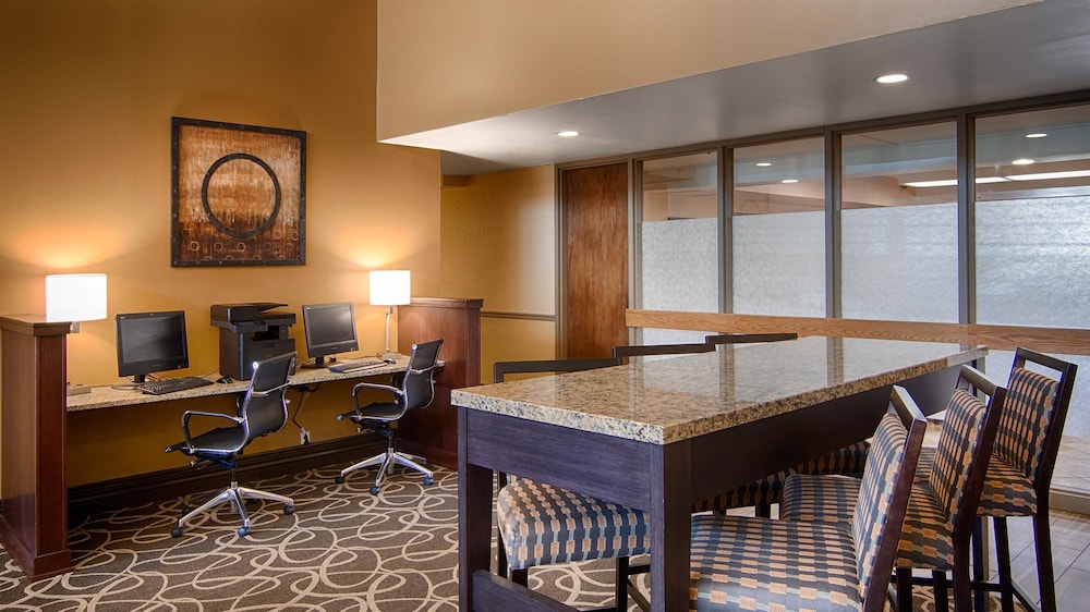 Best Western Executive Inn Kenosha/Pleasant Prairie 11/30