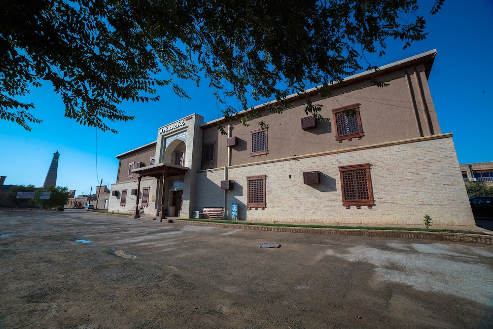 Arkanchi Hotel 41/48