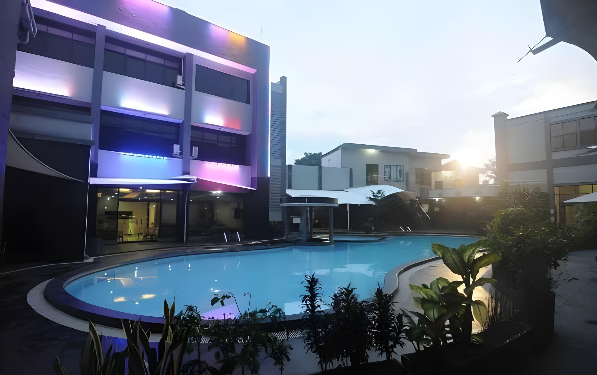 Swarna Dwipa Hotel 4/54