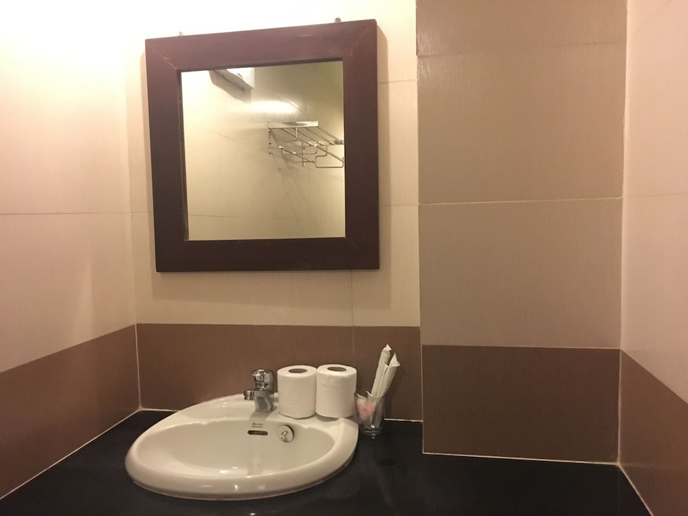 Star Wood Inn 25/40