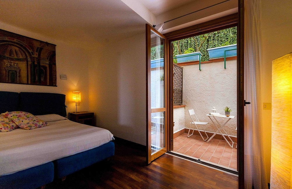 Hotel Pocho 10/50