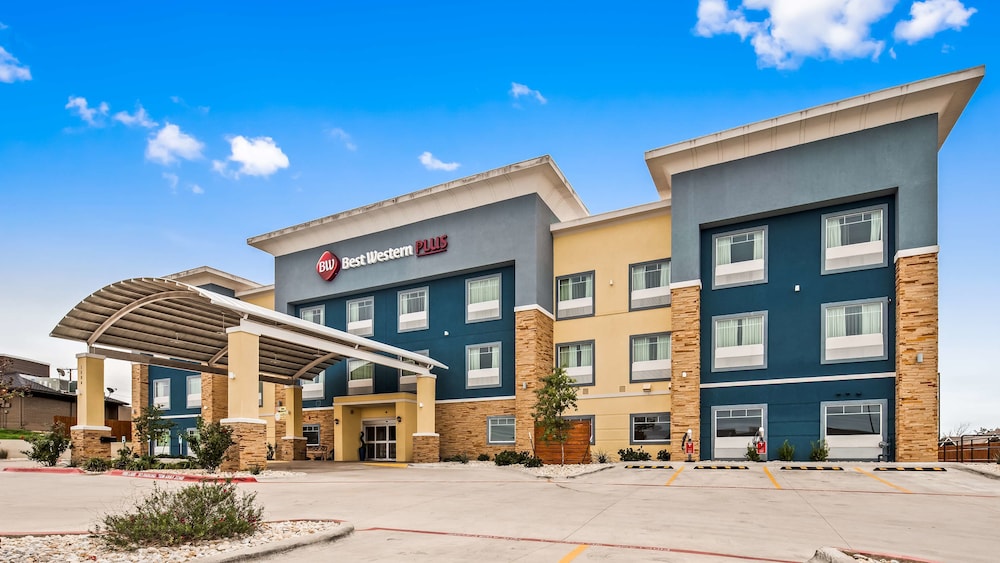 Best Western Plus Lampasas Inn and Suites 7/36