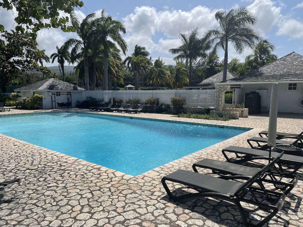 Nianna Luxurious Villa 66/74