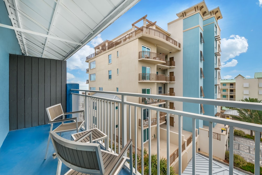Coconut Palms Beach Resort II 2/50