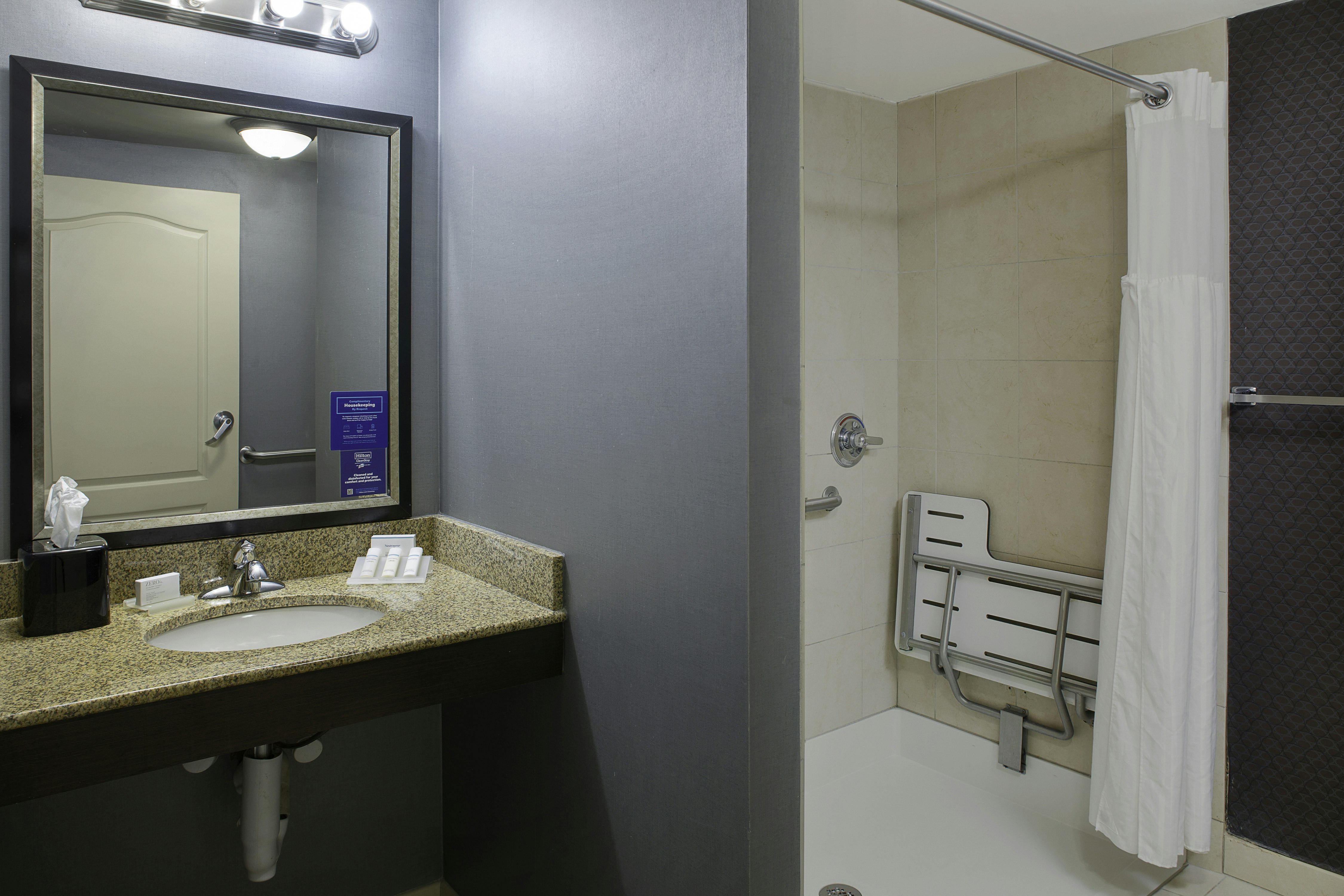 غرفة بسرير كينج بغرفة نوم واحدة لذوي الإعاقة، HILTON GARDEN INN JONESBORO 6/6
