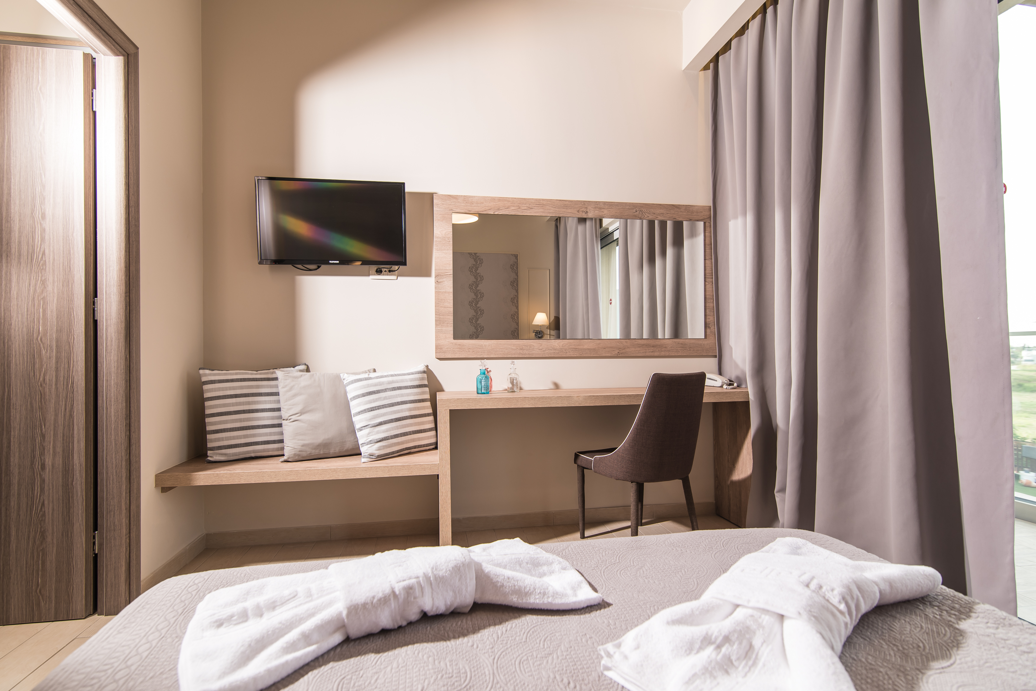 Petros Hotel 8/36