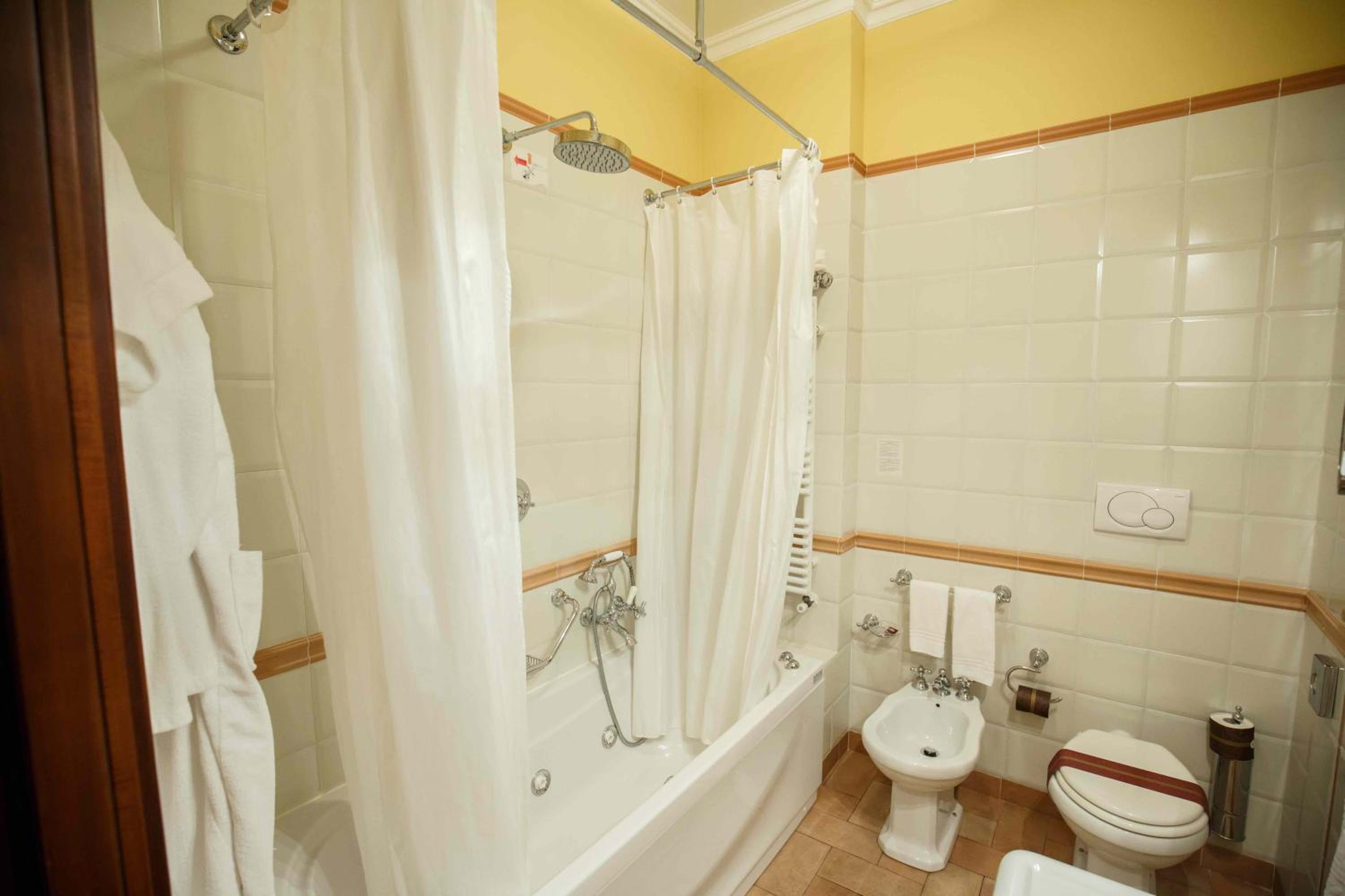 غرفة كلاسيكية ثلاثية، Grand Hotel Vigna Nocelli 6/8