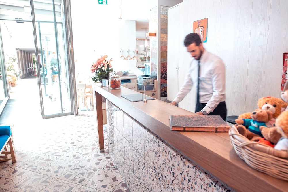Hotel Bleibtreu Berlin By Golden Tulip 13/50