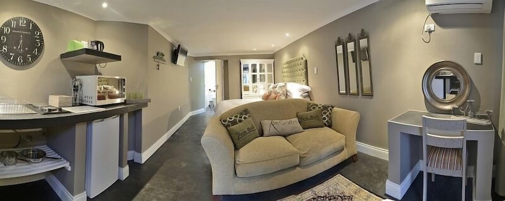 Duke And Duchess Boutique Hotel 18/27