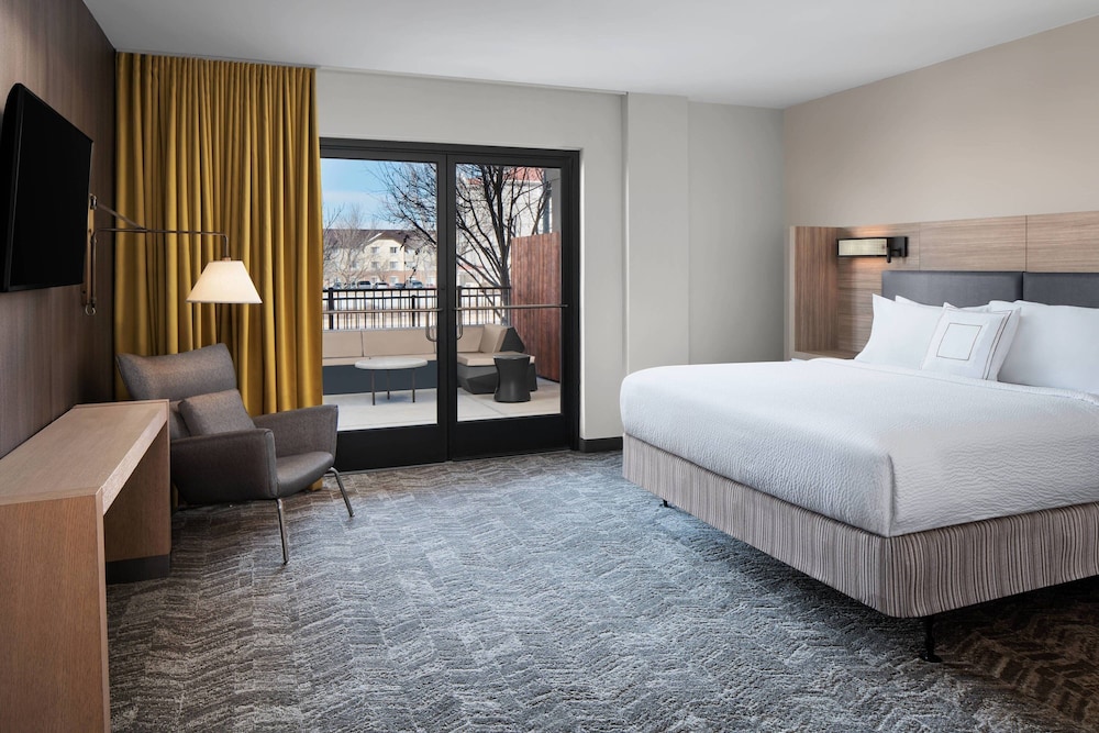 Springhill Suites Denver Airport 8/41