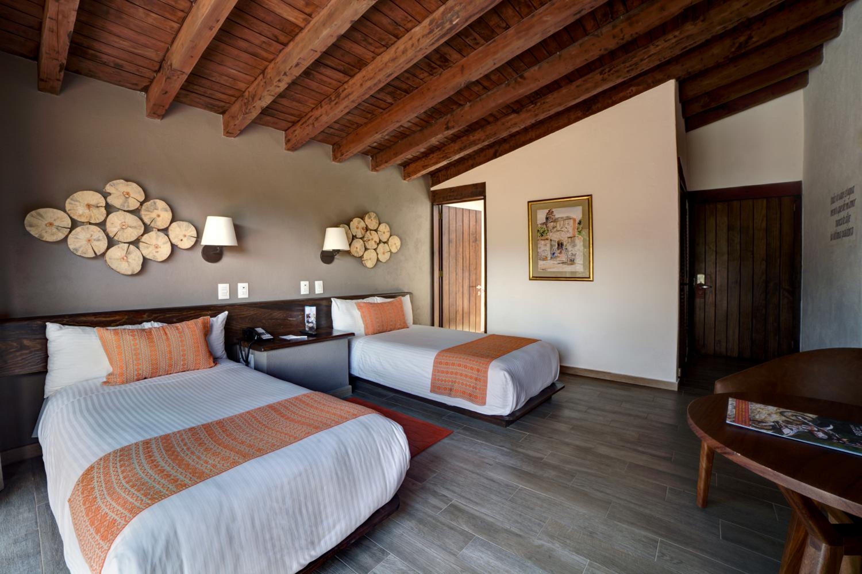 Superior, Twin Beds