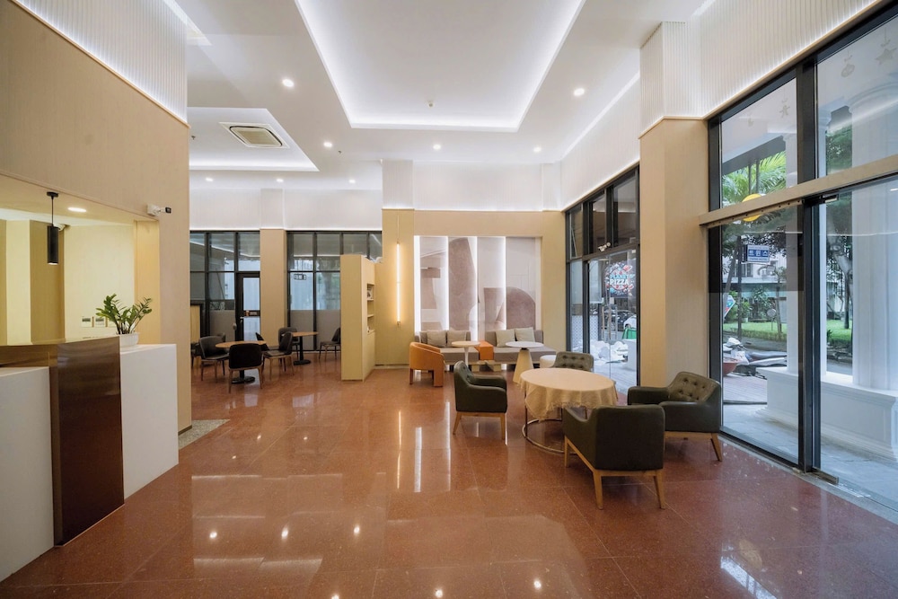 Twins Hotel 35/48
