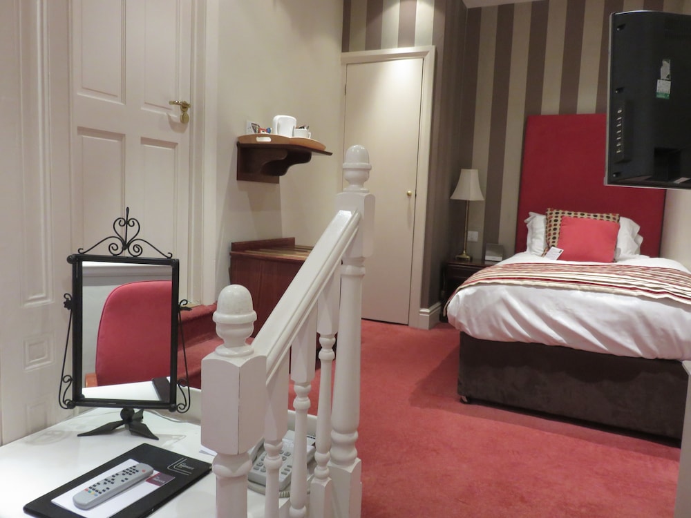 The Belmont Hotel, Leicester 6/47