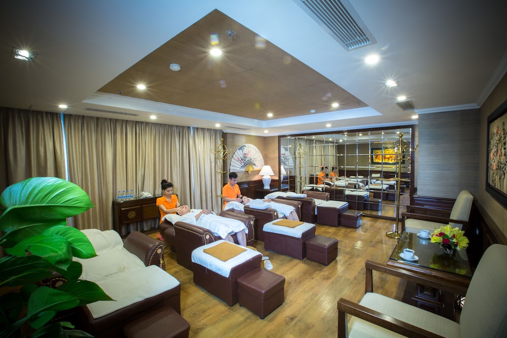 Chalcedony Hotel 36/50