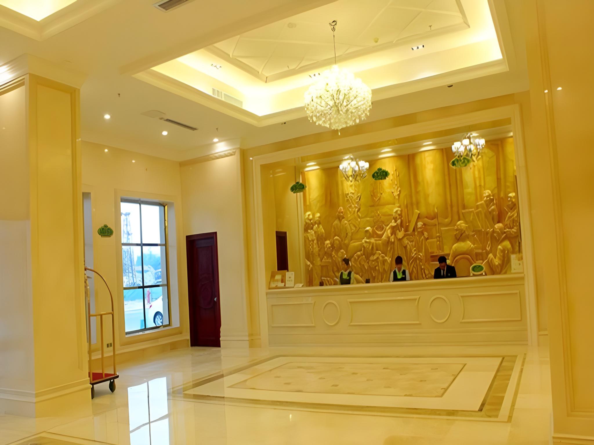 Vienna Hotel (Guangzhou Panyu Qiaonan Aoyuan Square) 16/50
