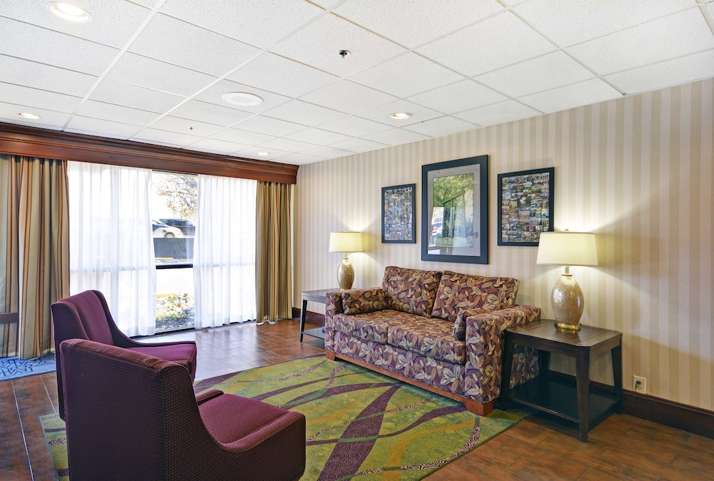 Hampton Inn Athens GA 48/70