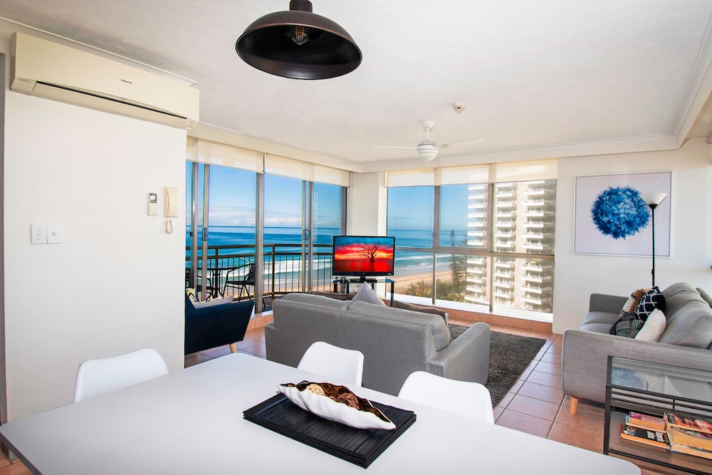 Seacrest Beachfront Holiday Apartments 45/69