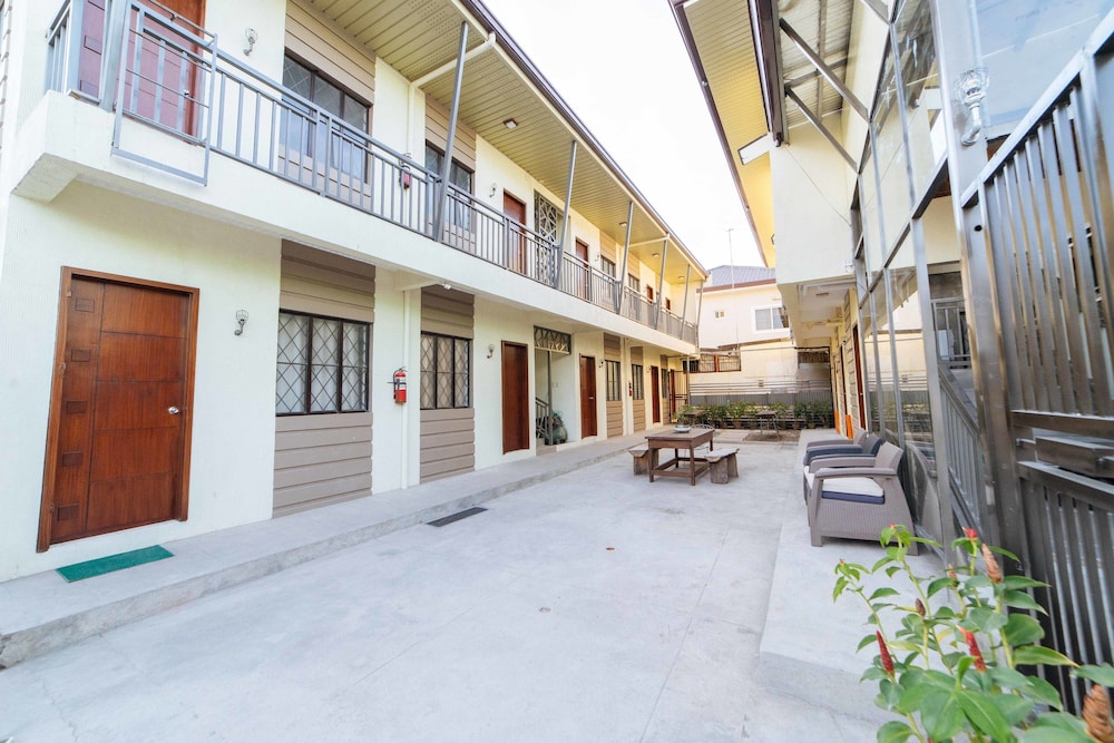 RedDoorz Plus Sindalan San Fernando City 39/41