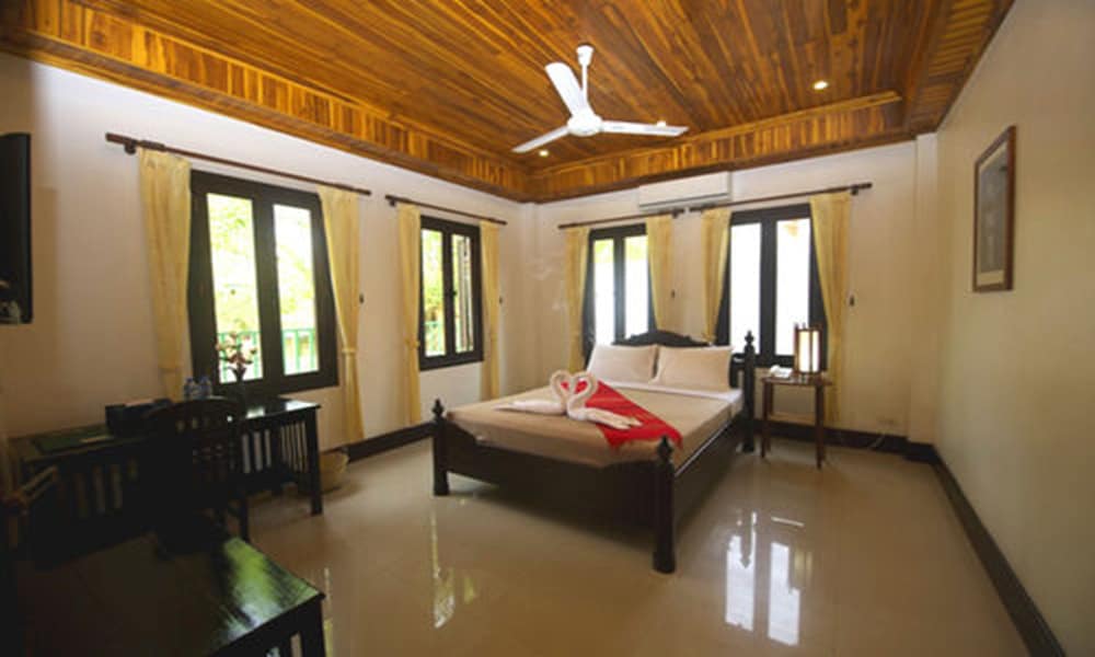 Treasure Hotel Laos 11/49