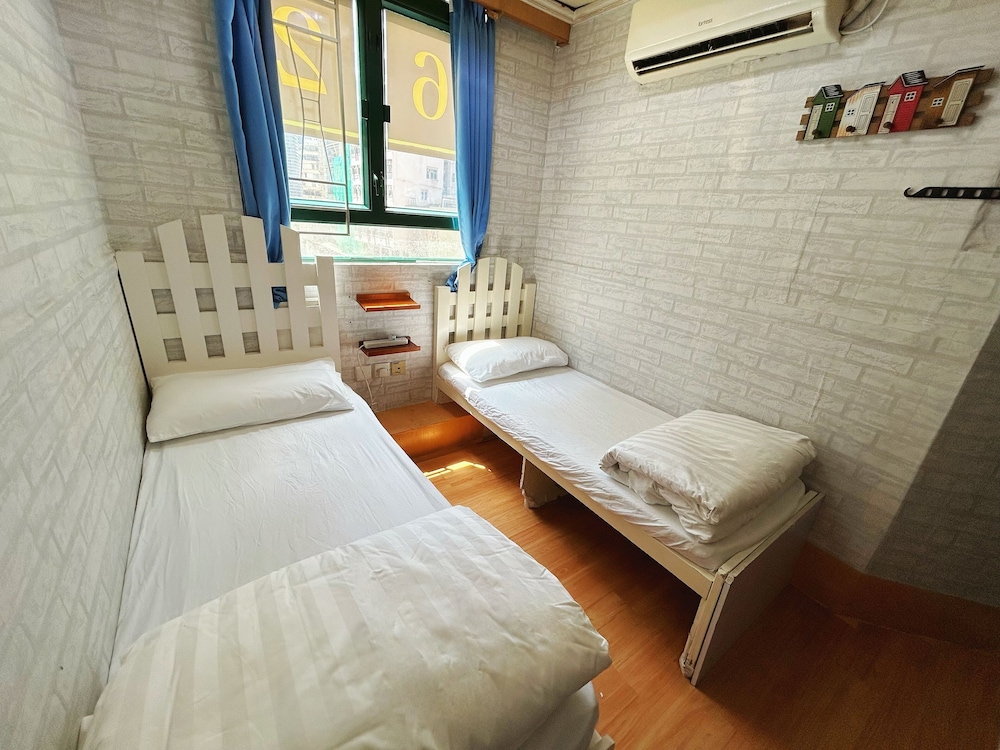 Tempo Inn-Cozy@National Court 19/63