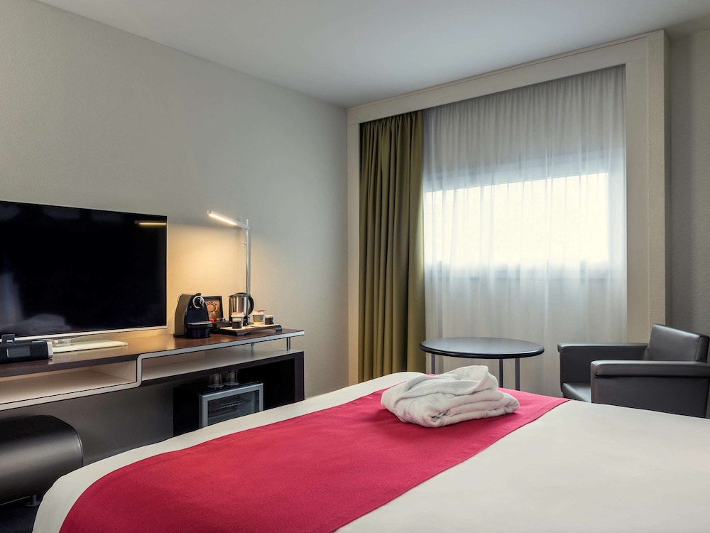 MERCURE RENNES CENTRE GARE 23/67
