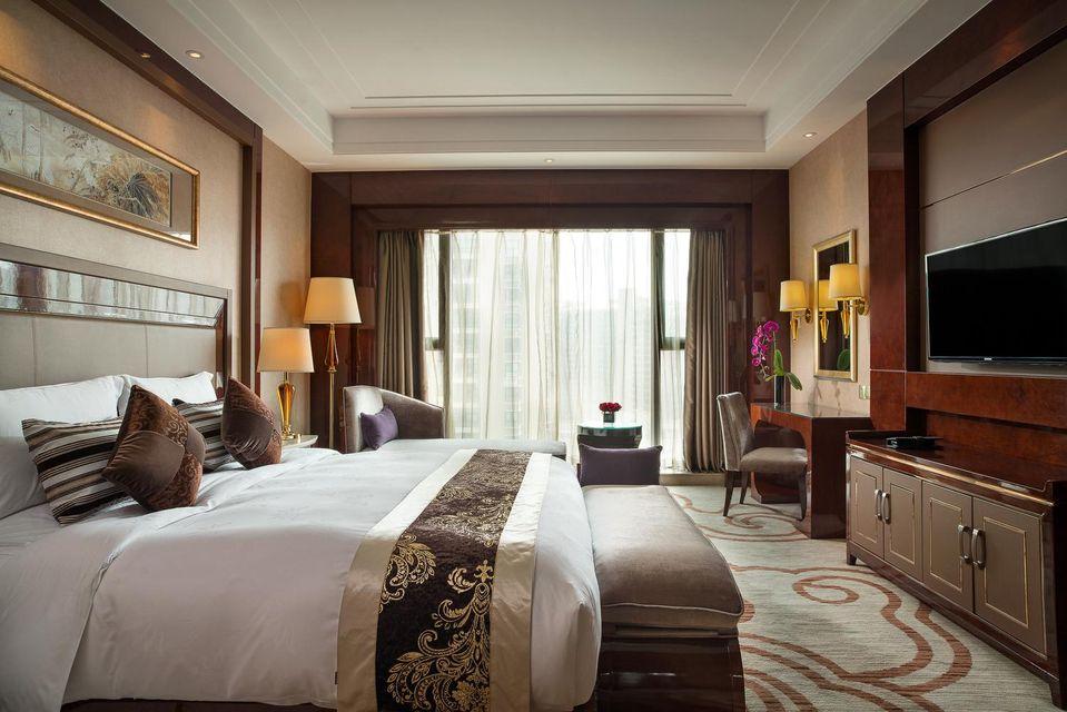 Superior, Queen Bed