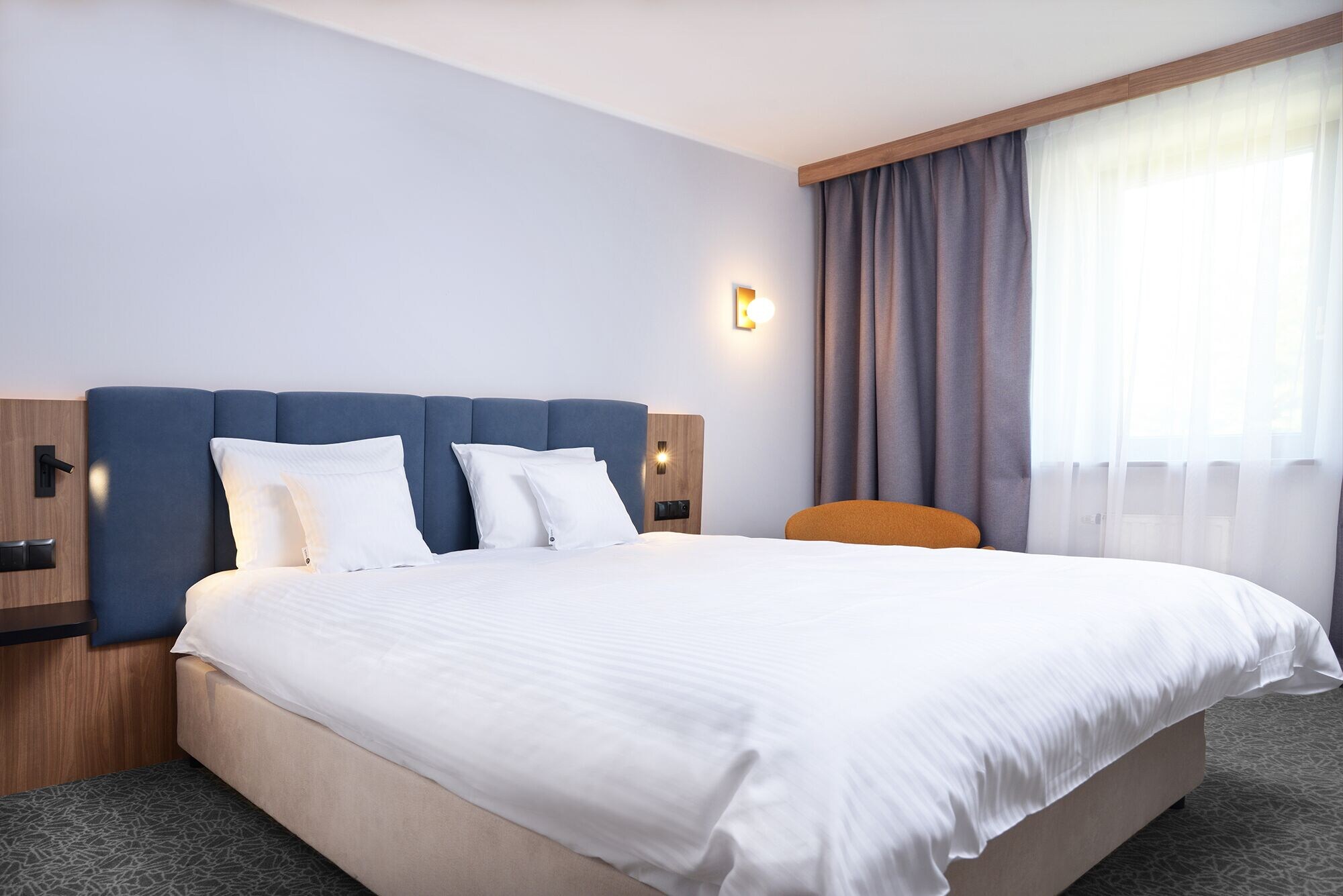 COMFORT, DOUBLE BED