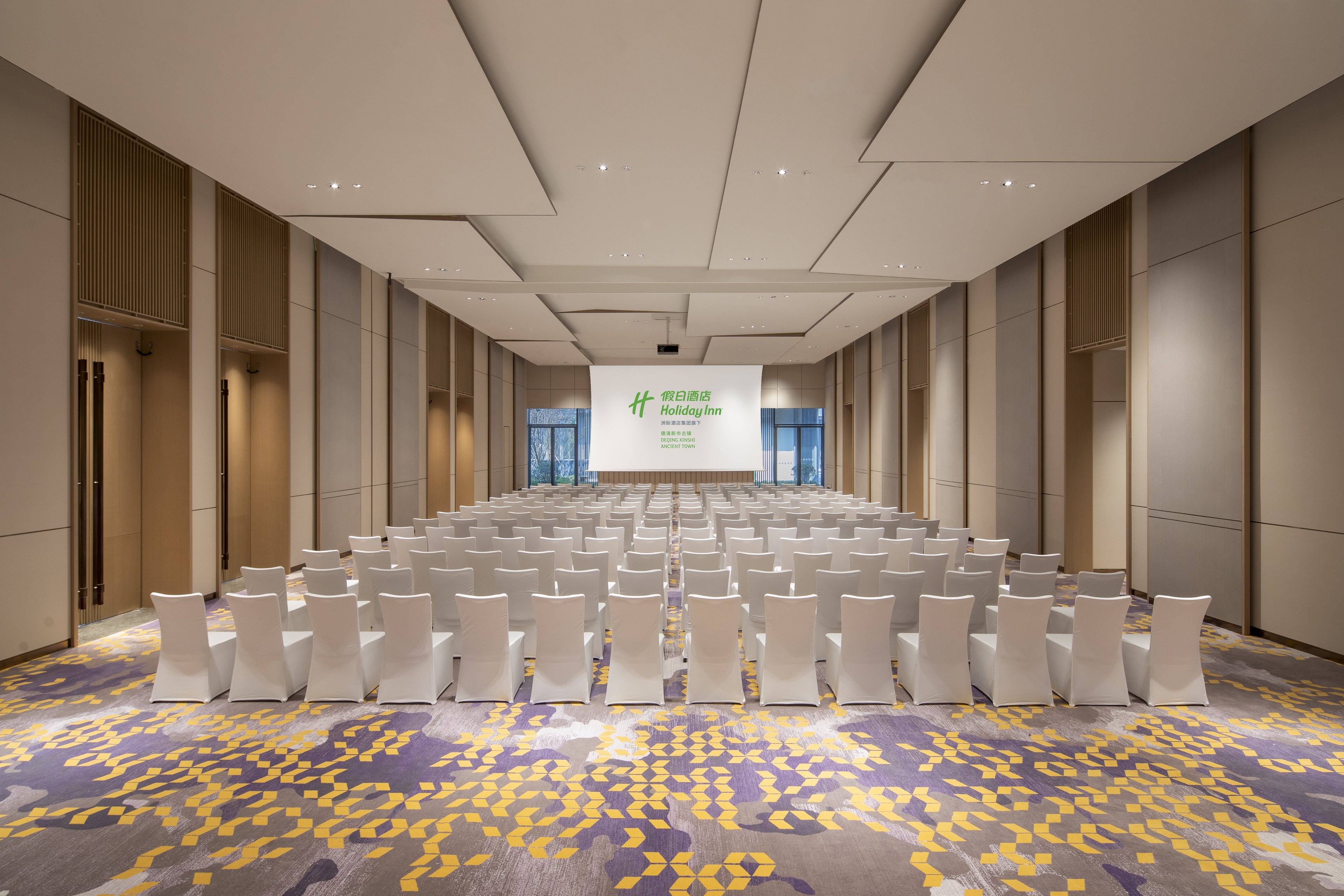 Holiday Inn Deqing Xinshi Ancient Town 26/39