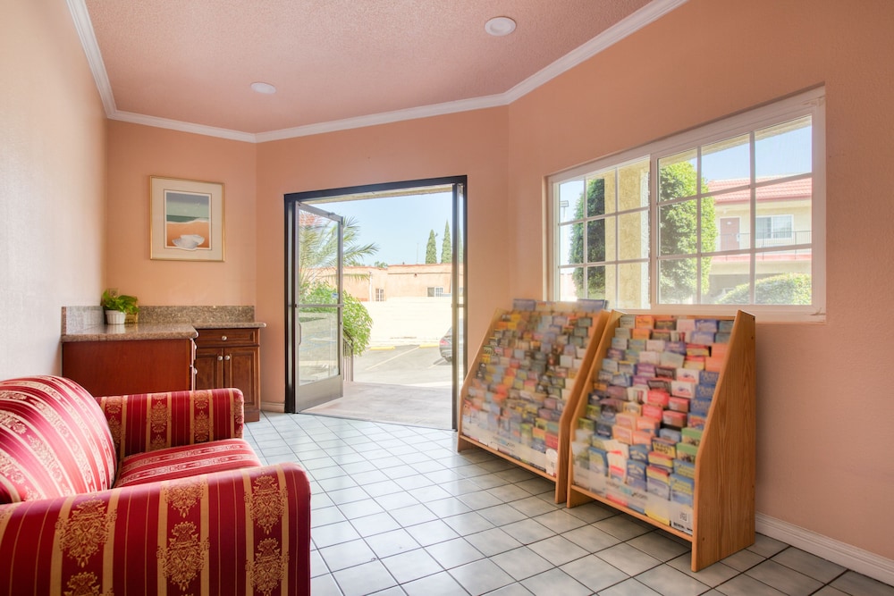 Passport Inn Whittier 22/25