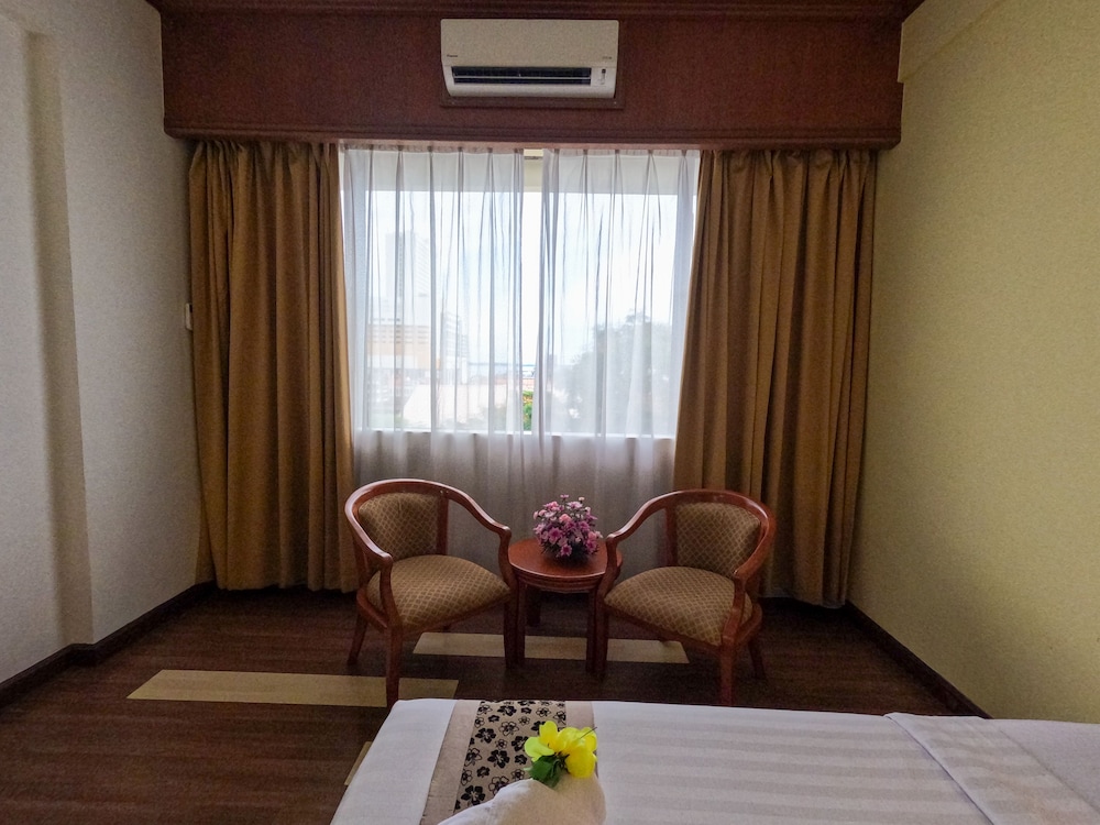 Hotel Sandakan 51/75