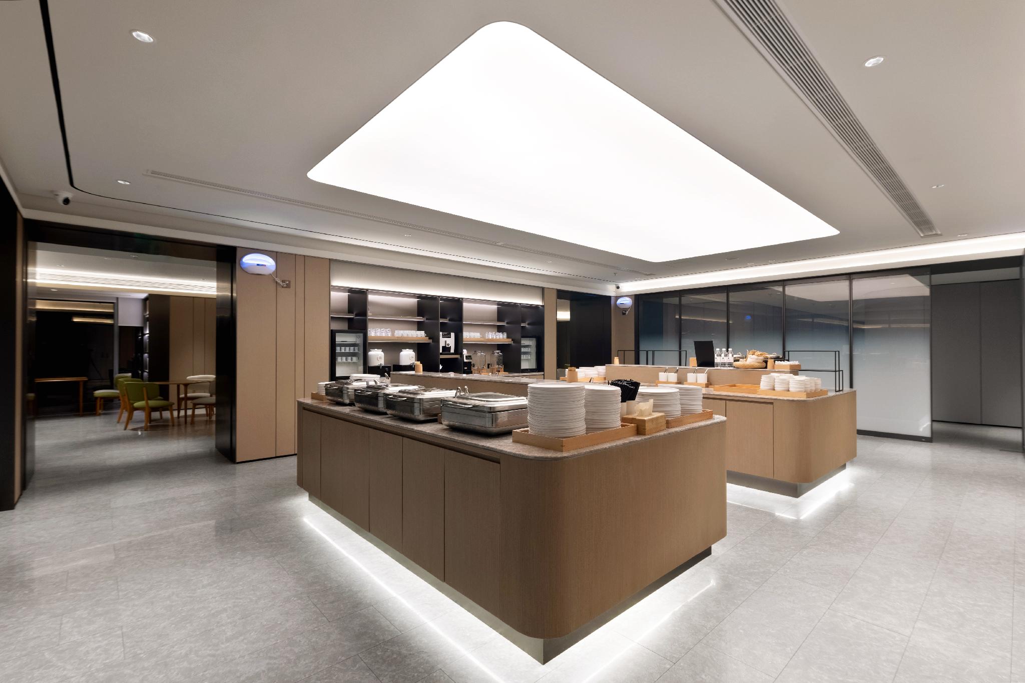 Ji Hotel (Chongqing Jiefangbei Pedestrian Street) 24/64