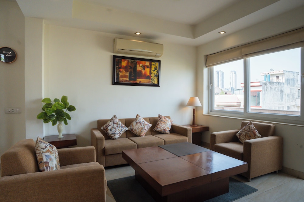 Ahuja Residency Sector 44 Noida 15/39