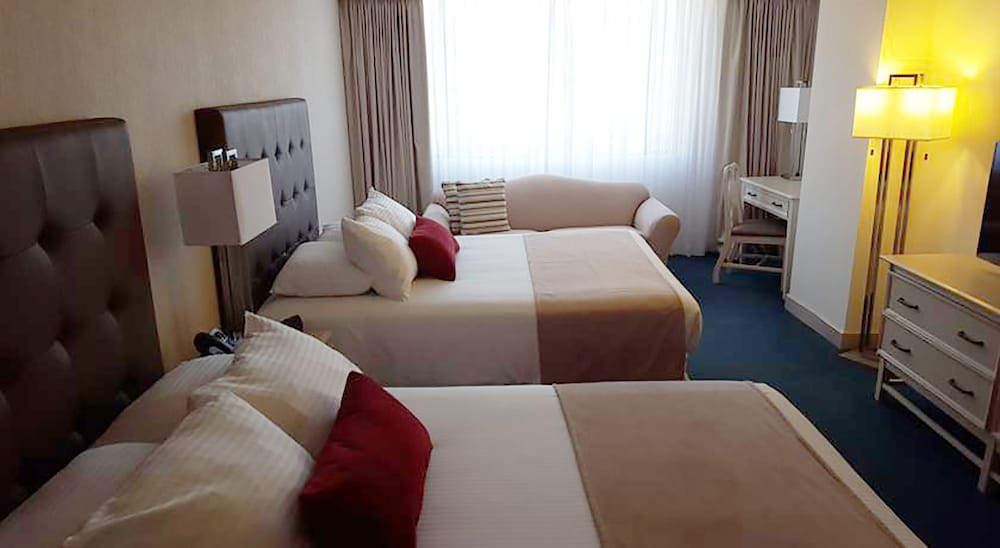Clarion Amon Plaza 23/60