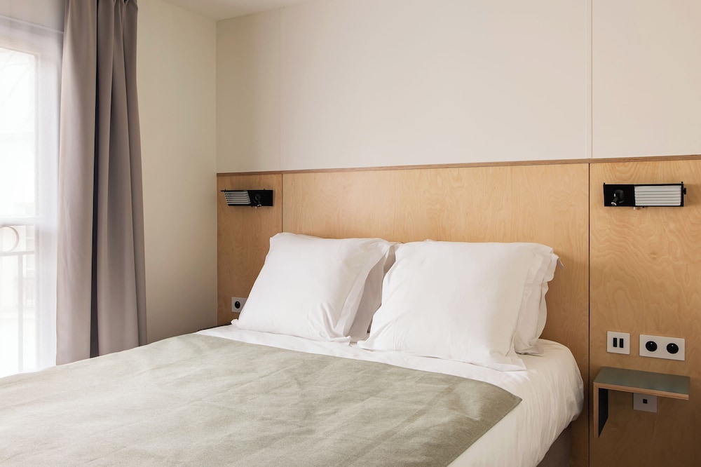 Classic, Double Bed, New Hotel Opera 9/10