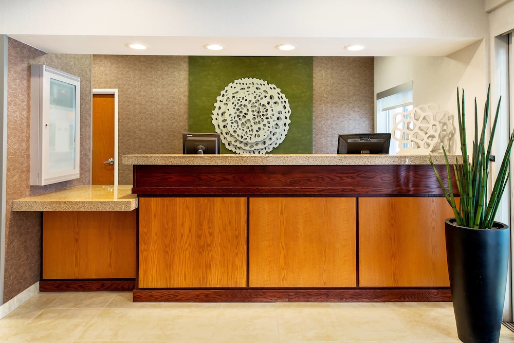 Fairfield Inn Suites Minneapolis Eden Prairie 8/40