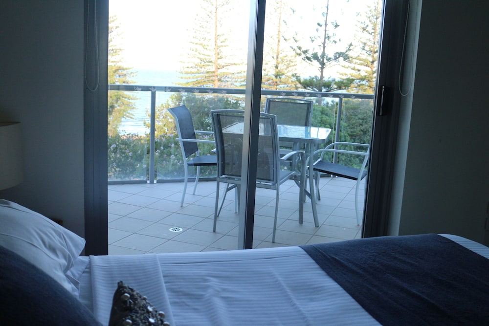 SCARBOROUGH BEACH RESORT 39/72