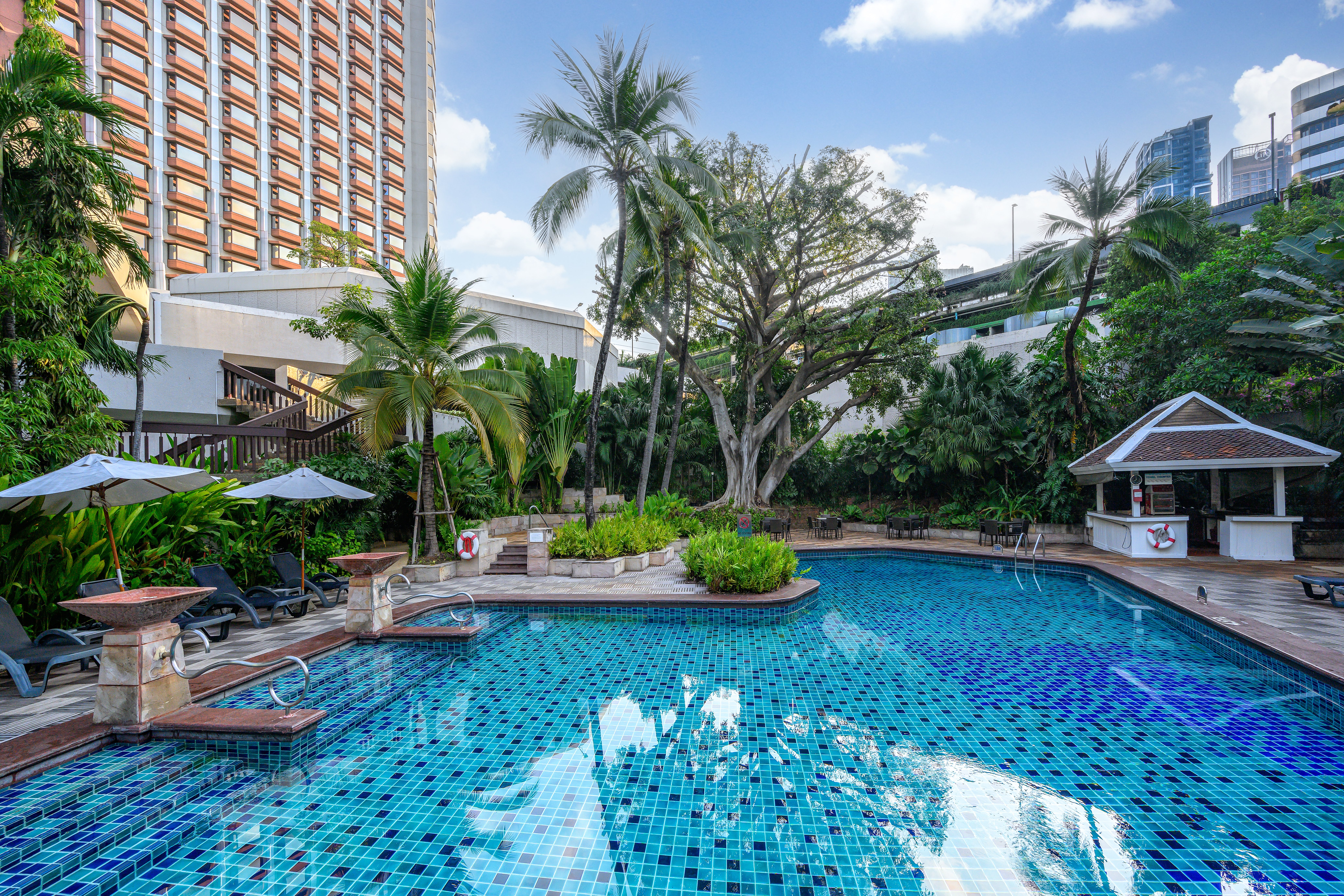 Centara Grand At Central Plaza Ladprao Bangkok 10/82