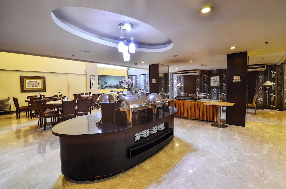 Losari Roxy Hotel Kt 2/20