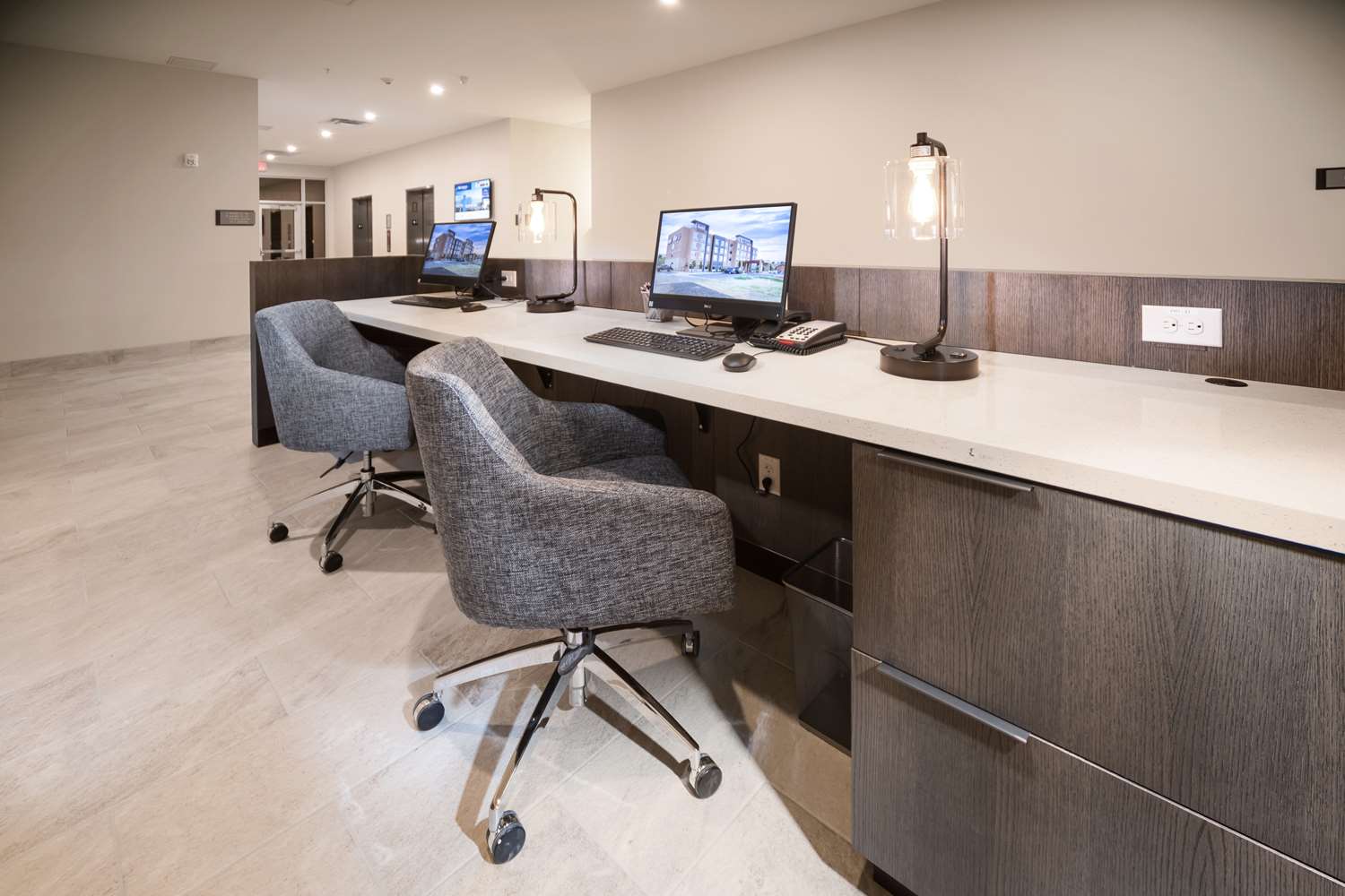 Wingate by Wyndham Austin North 28/32