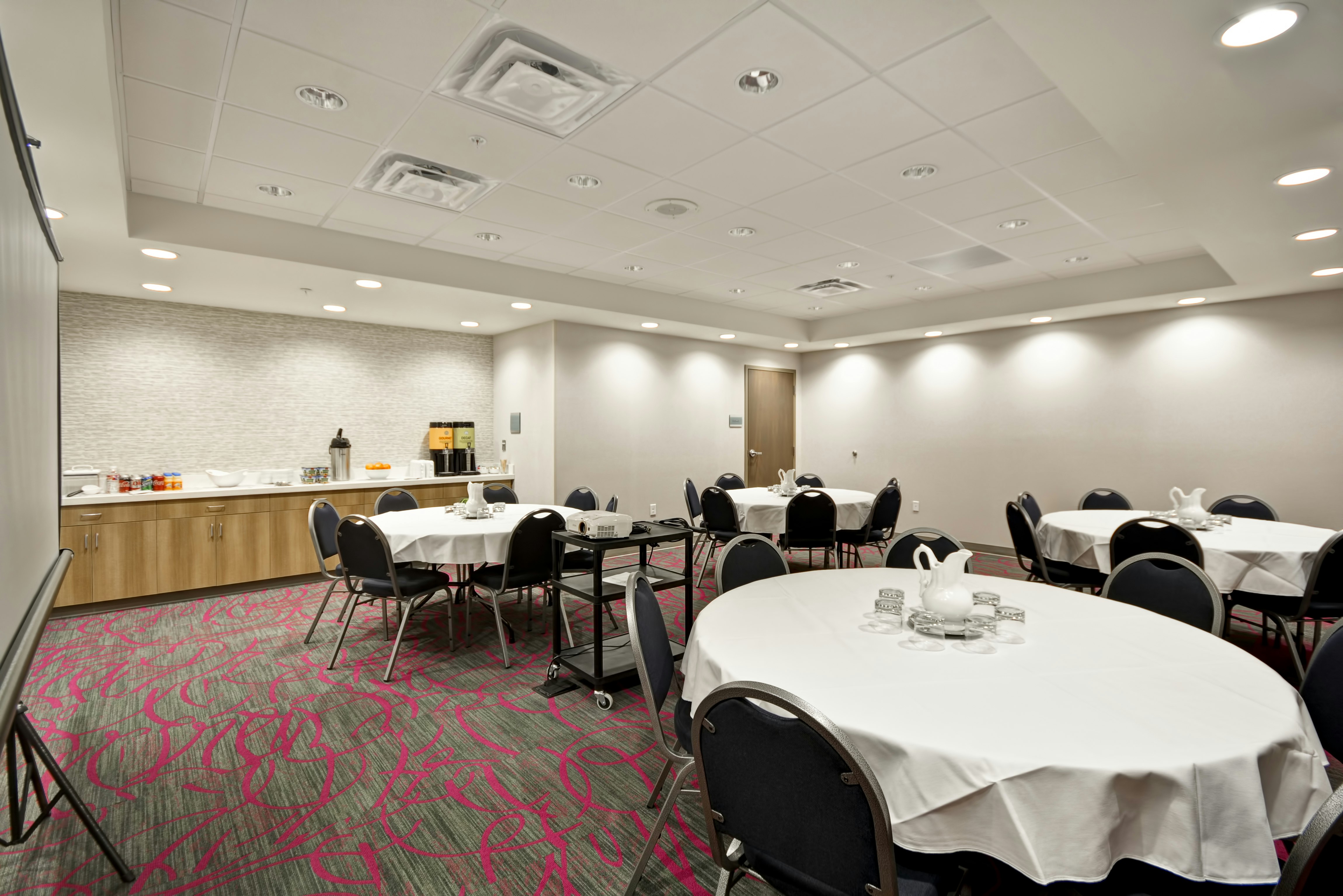 Home2 Suites by Hilton Kansas City KU Medical Center 24/31
