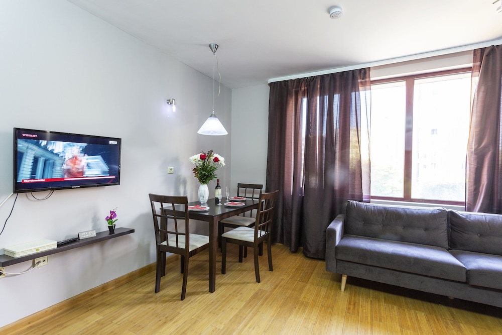 Cityhome Aparthotel 33/54