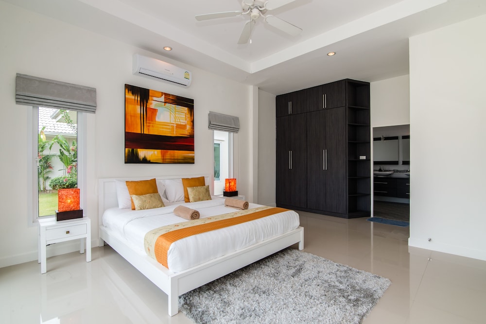 Hua Hin Pool Villa With 4 Bedrooms L27 8/50