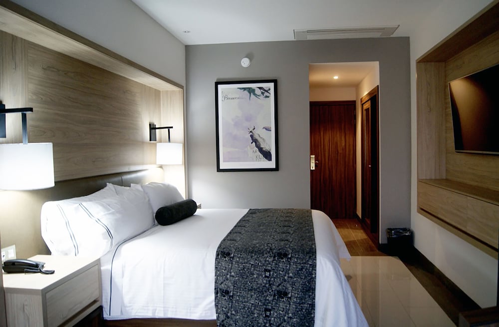 Hotel Real Maestranza 24/69