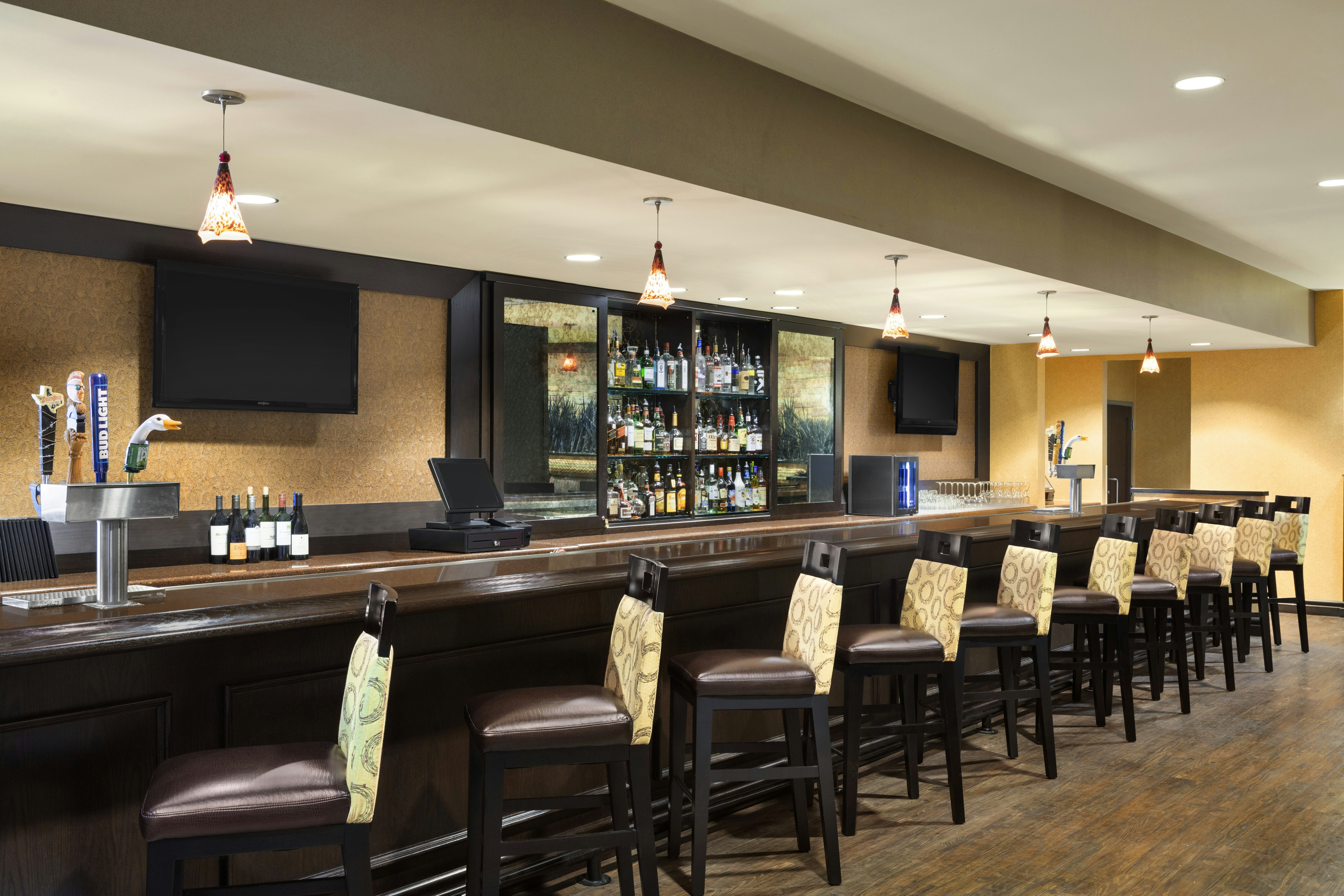 DoubleTree by Hilton Hotel Dallas DFW Airport North 47/53