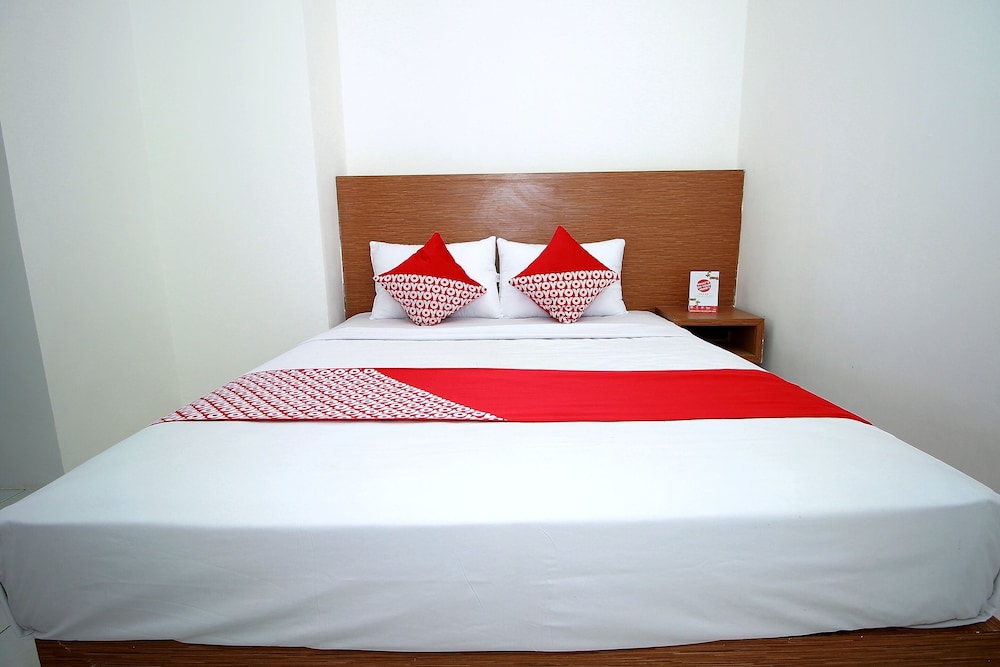 OYO 1678 Jati Exclusive Homestay 24/45