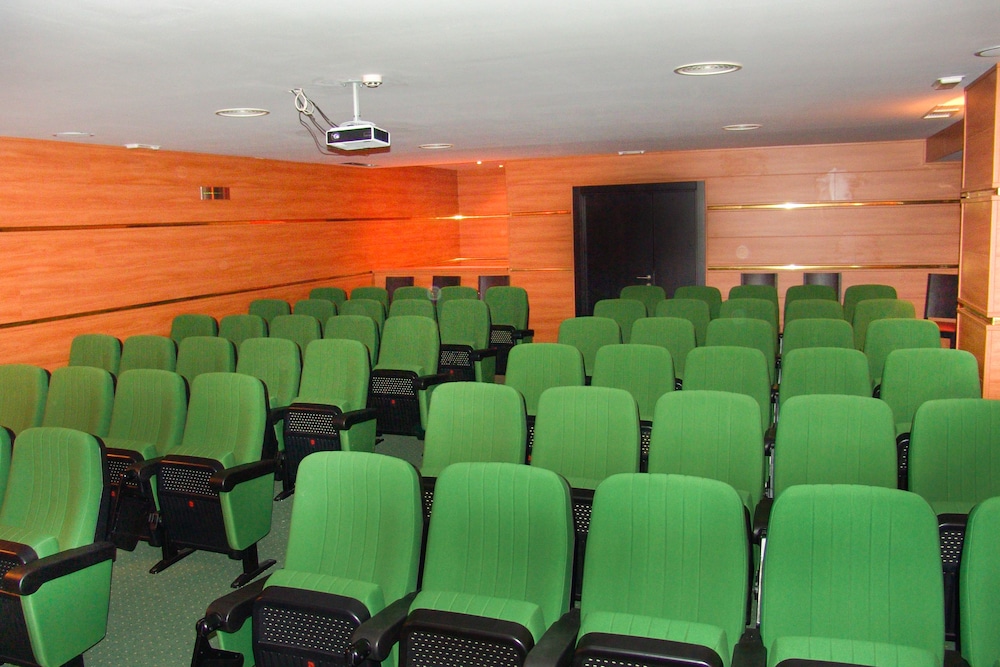 Hotel Apartamento Martin Alonso Pinzon 47/64