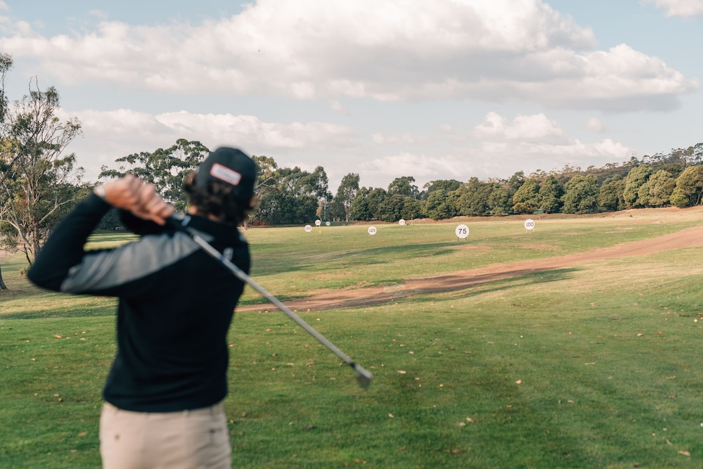 Country Club Tasmania 38/67