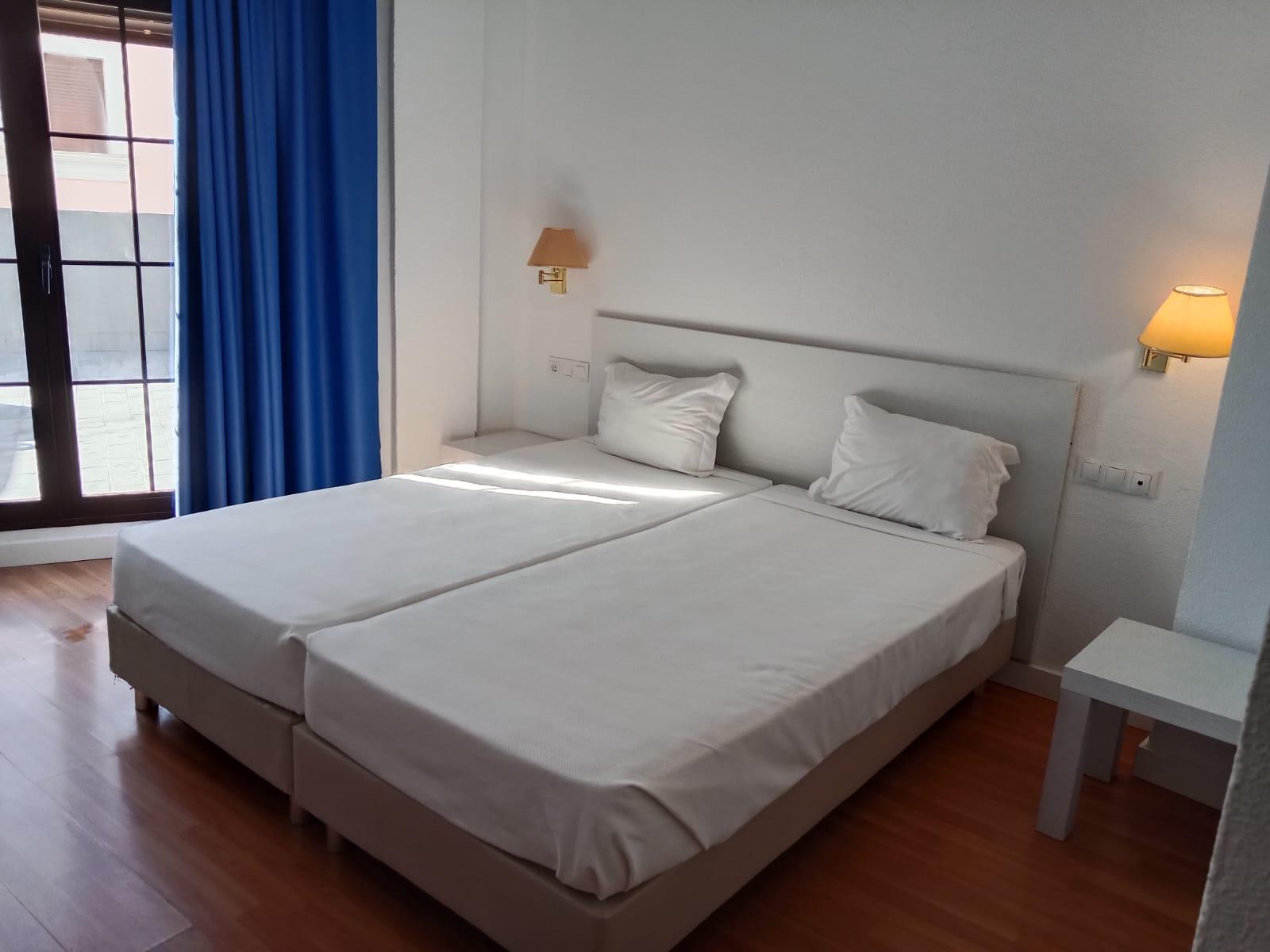 Standard, Single, Double and Twin Beds