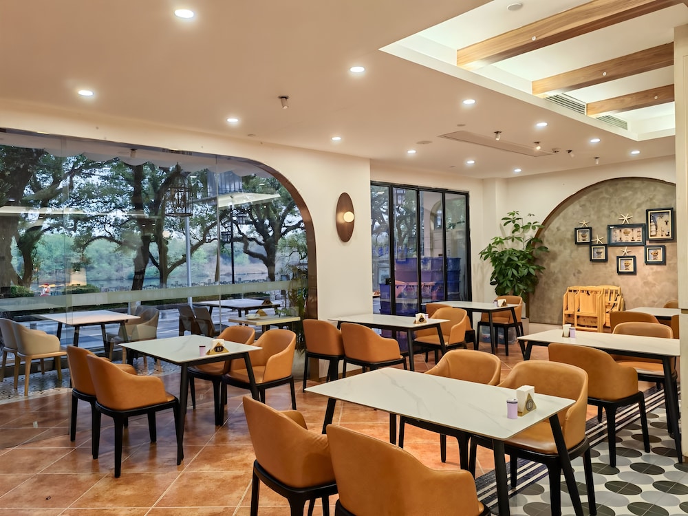 Guilin O-LIVE Social Hotel 38/50