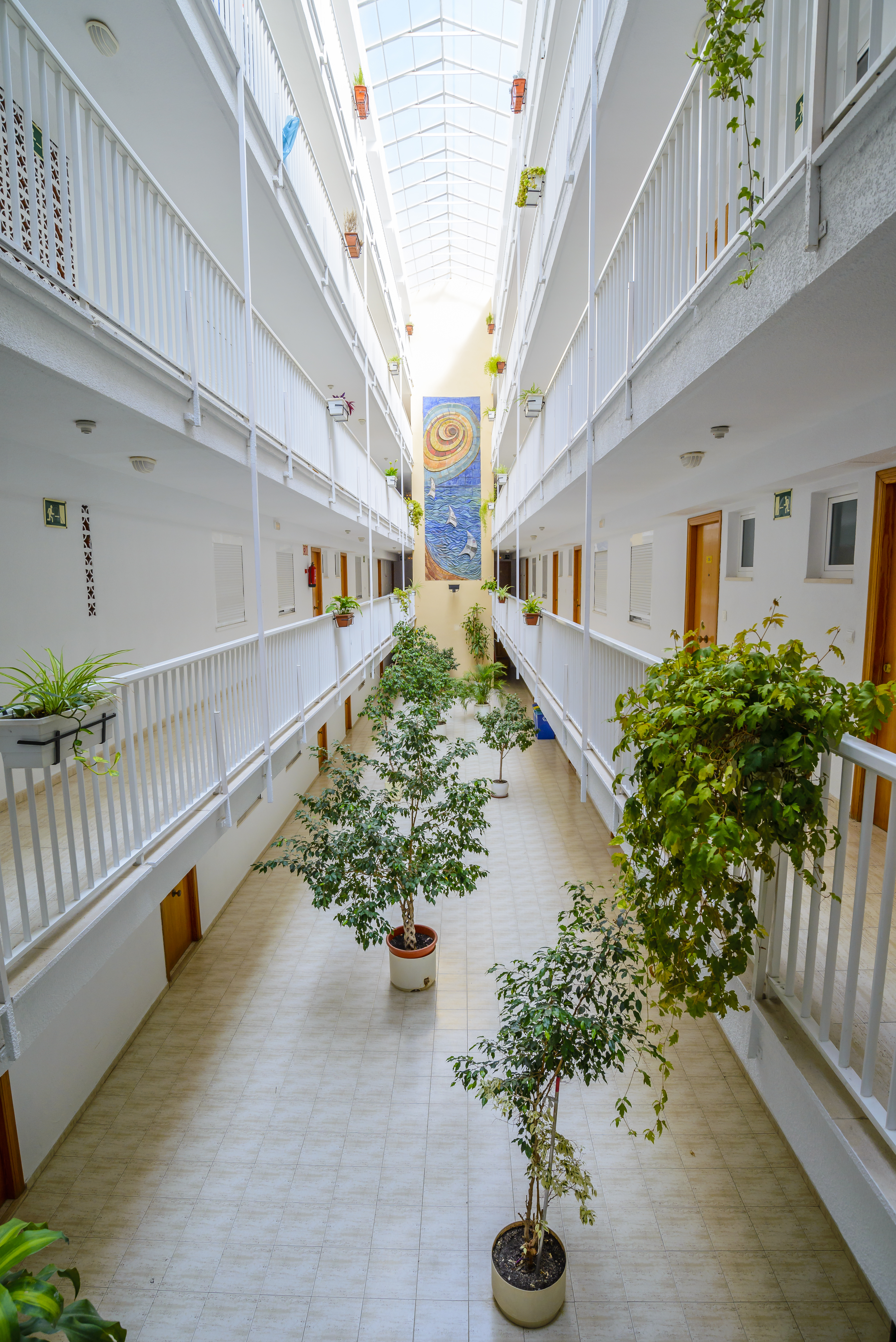 Avenida Apartments 34/35